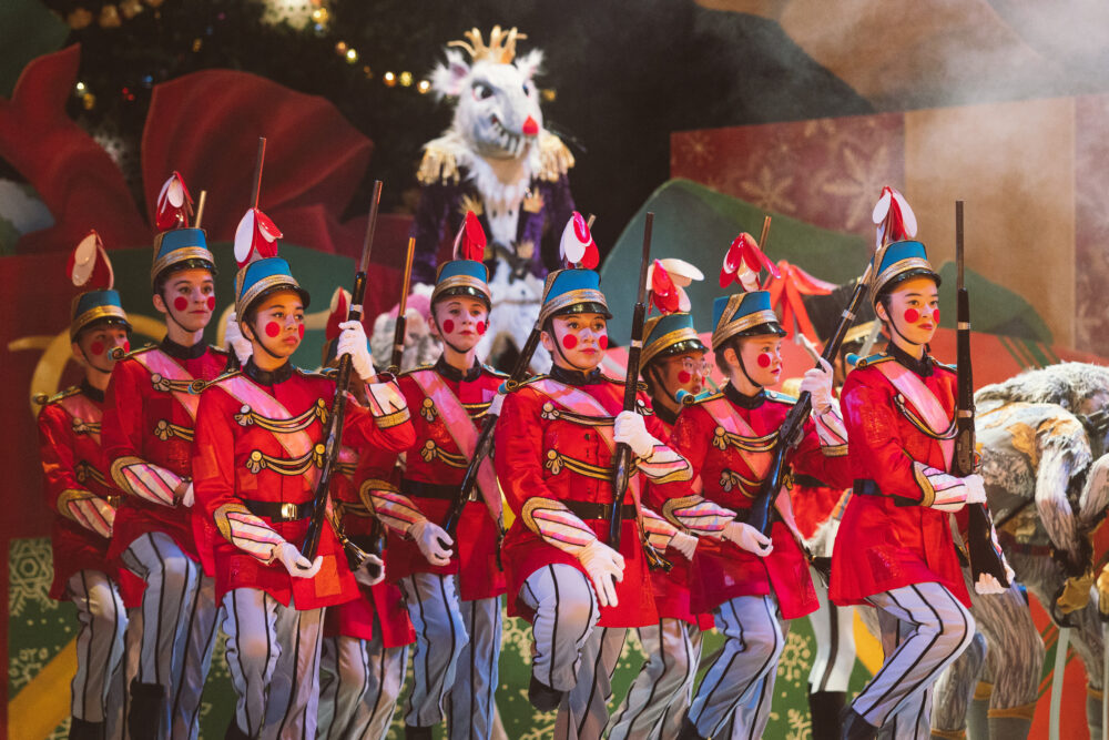 sf ballet school 'infantry' soldiers w the rat king looming behind them